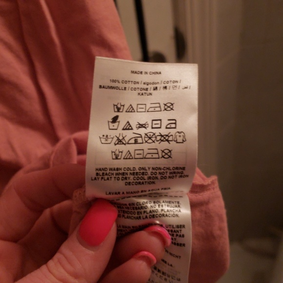 G By Guess V Neck Top - Picture 4 of 4